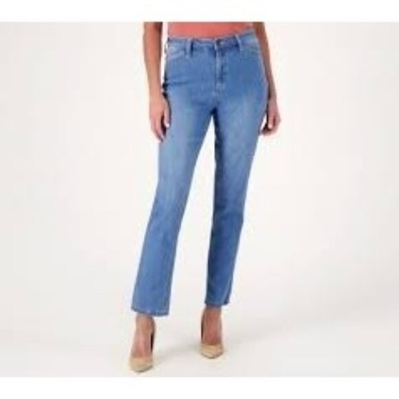 NWT Susan Graver Regular Stretch Denim Slim Pencil Style Jean 18W Medium Wash - Picture 1 of 13